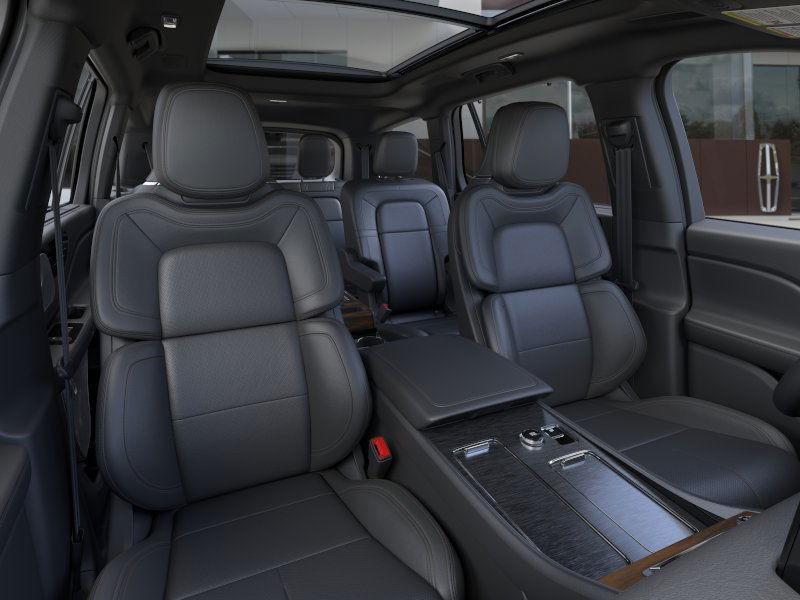new 2025 Lincoln Aviator car, priced at $82,340