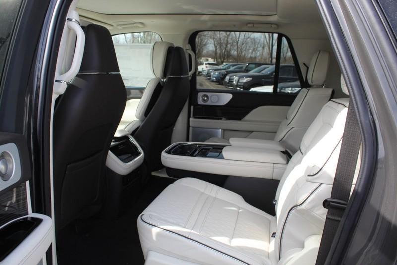new 2024 Lincoln Navigator car, priced at $118,615