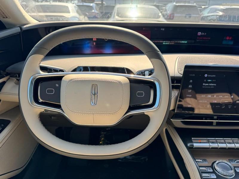new 2025 Lincoln Nautilus car, priced at $65,355