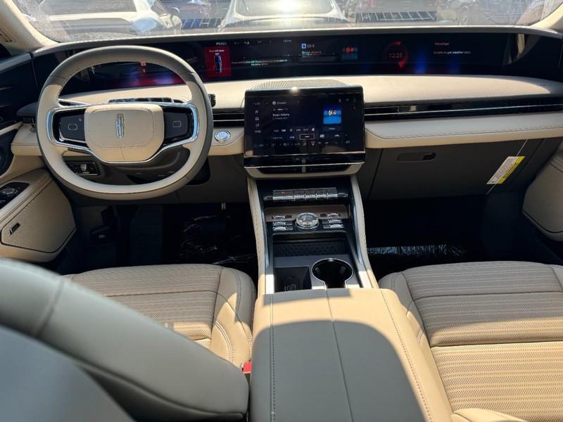 new 2025 Lincoln Nautilus car, priced at $65,355