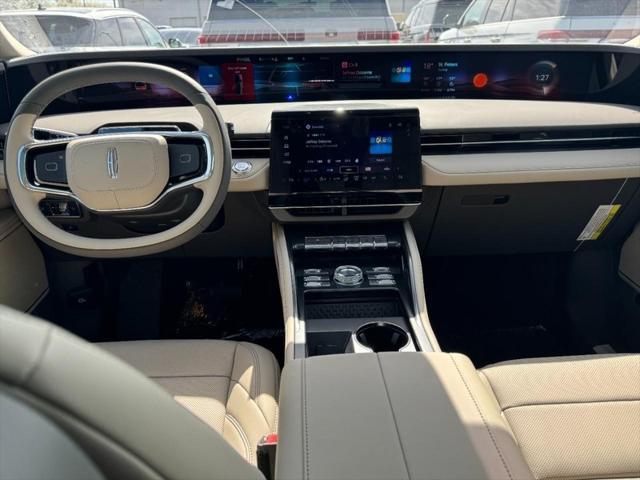 new 2025 Lincoln Nautilus car, priced at $55,956