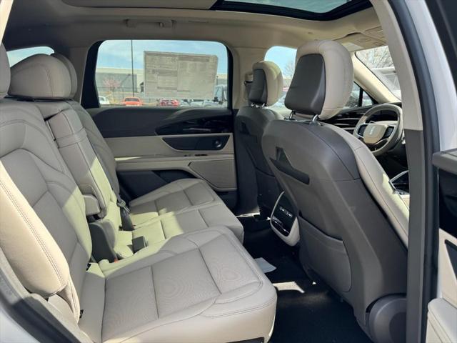 new 2025 Lincoln Nautilus car, priced at $55,956