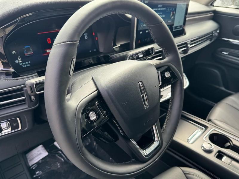 new 2025 Lincoln Corsair car, priced at $51,035