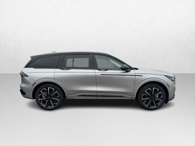 new 2025 Lincoln Nautilus car, priced at $59,551