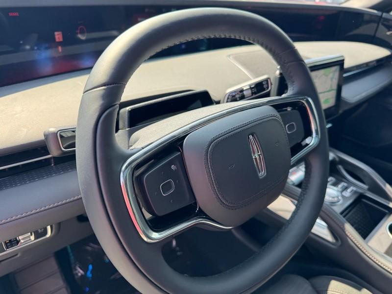 new 2025 Lincoln Nautilus car, priced at $70,910