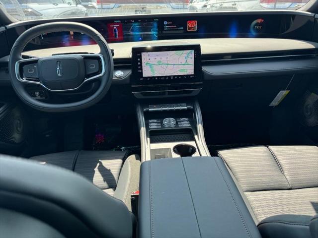 new 2025 Lincoln Nautilus car, priced at $64,130