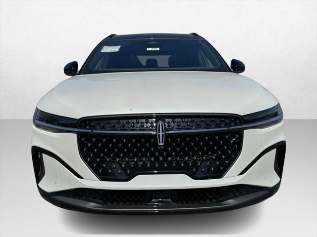 new 2025 Lincoln Nautilus car, priced at $64,130