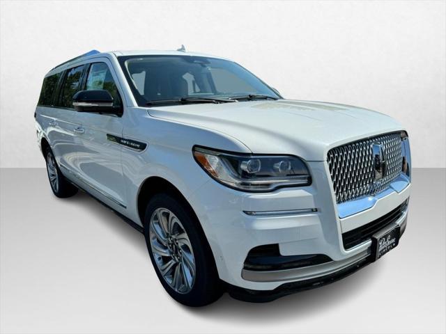 new 2024 Lincoln Navigator car, priced at $102,061