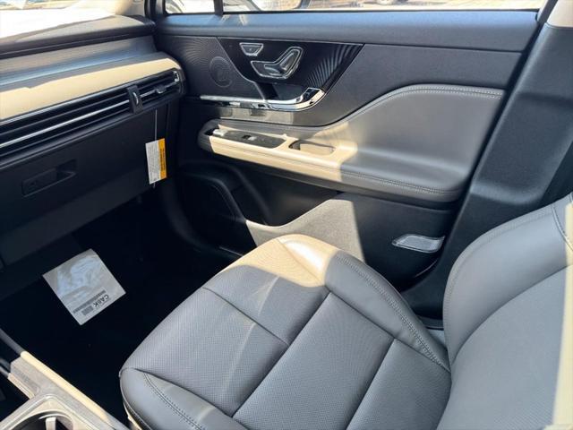 new 2025 Lincoln Corsair car, priced at $49,670
