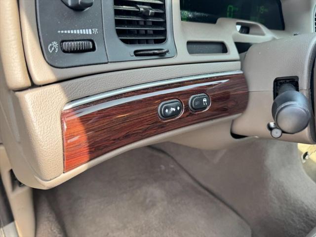 used 2003 Mercury Grand Marquis car, priced at $7,995