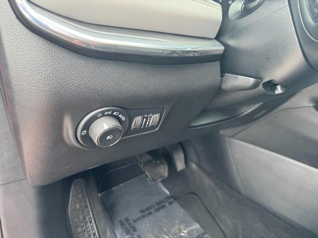 used 2024 Jeep Compass car, priced at $28,764
