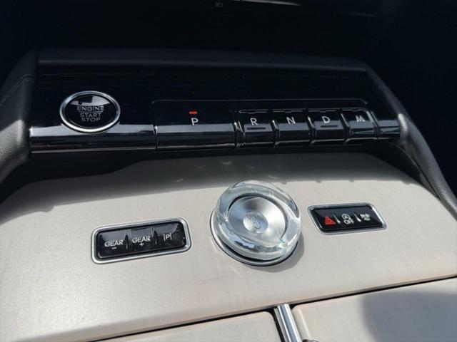 new 2025 Lincoln Navigator car, priced at $105,985