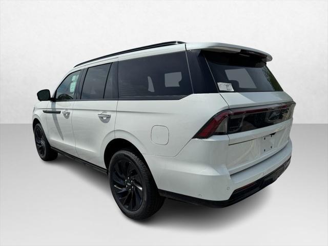 new 2025 Lincoln Navigator car, priced at $105,985