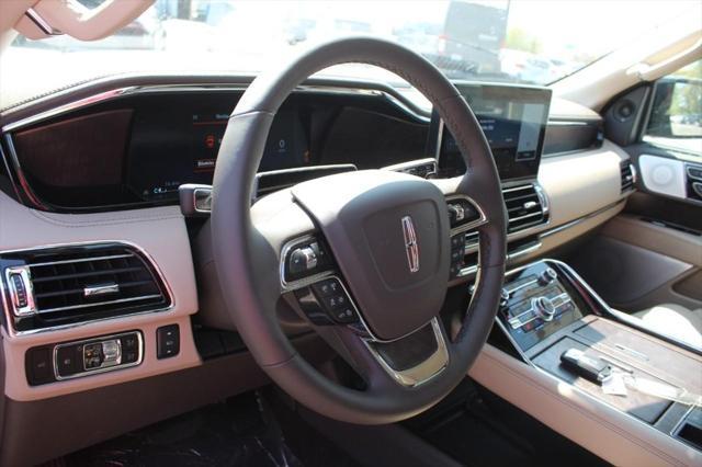 new 2023 Lincoln Navigator car, priced at $98,500