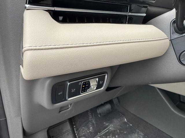 new 2025 Lincoln Nautilus car, priced at $55,116
