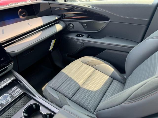 new 2025 Lincoln Nautilus car, priced at $59,858