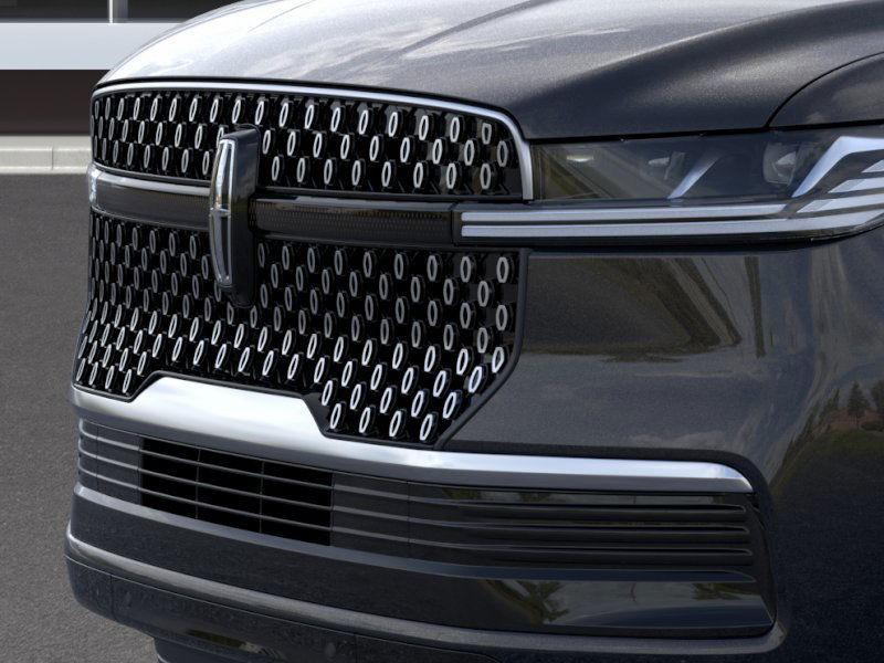 new 2025 Lincoln Navigator car, priced at $105,825