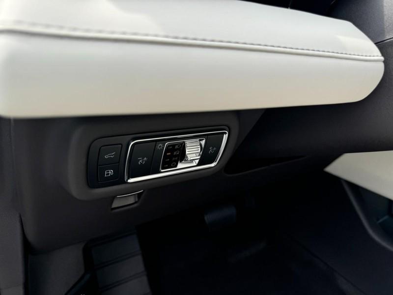 new 2024 Lincoln Nautilus car, priced at $71,000