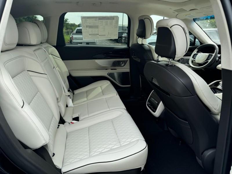 new 2024 Lincoln Nautilus car, priced at $71,000