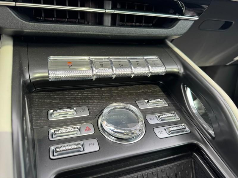 new 2025 Lincoln Nautilus car, priced at $62,705