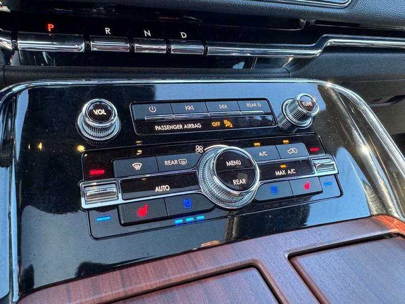 used 2023 Lincoln Navigator car, priced at $60,000