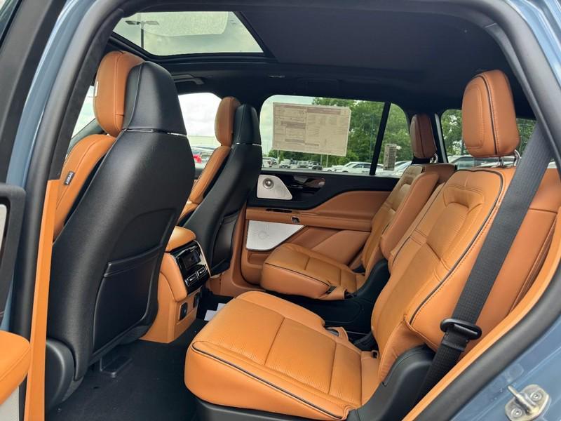 new 2025 Lincoln Aviator car, priced at $89,940