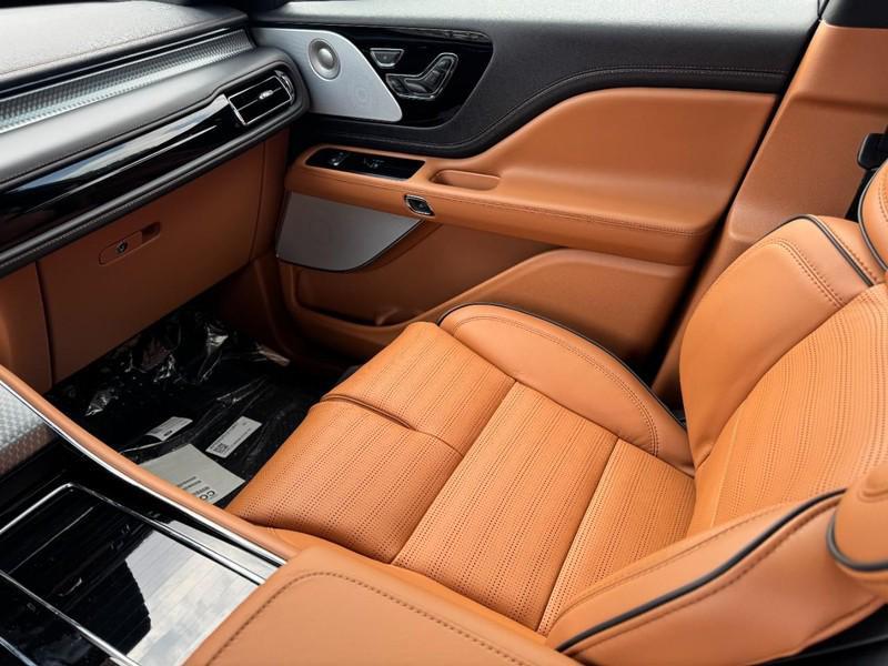 new 2025 Lincoln Aviator car, priced at $89,940