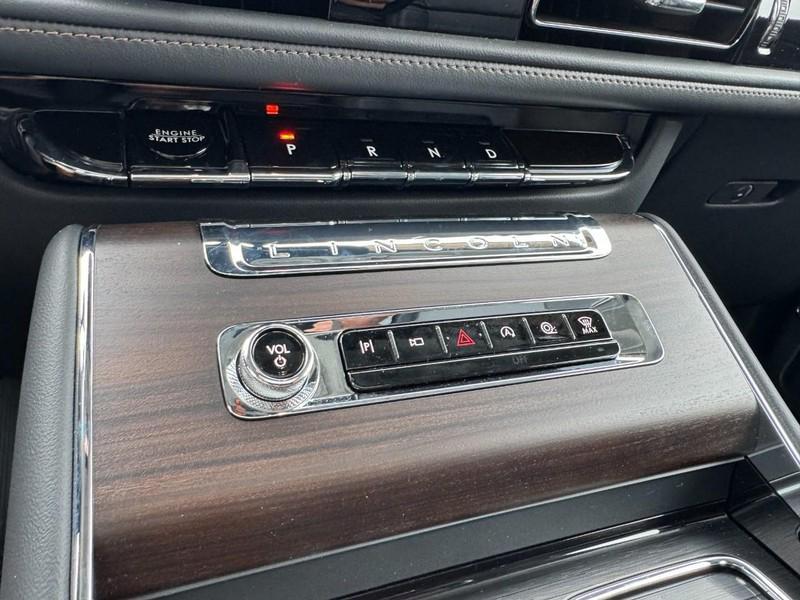 new 2025 Lincoln Aviator car, priced at $83,950