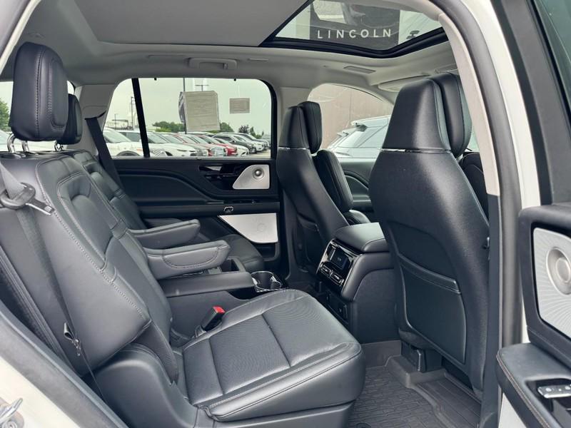 new 2025 Lincoln Aviator car, priced at $83,950