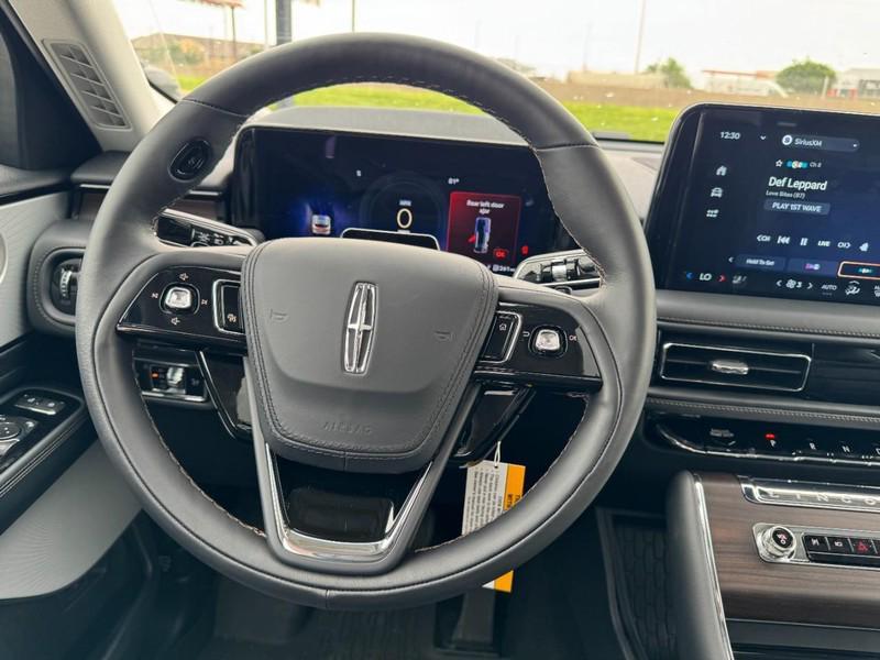 new 2025 Lincoln Aviator car, priced at $83,950