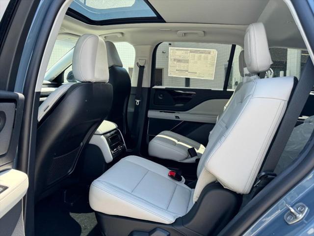 new 2025 Lincoln Aviator car, priced at $68,540