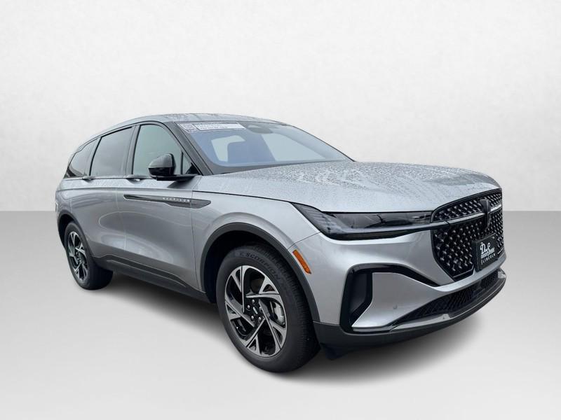 new 2025 Lincoln Nautilus car, priced at $62,789