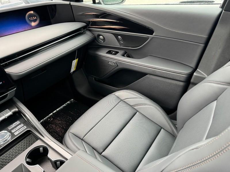 new 2025 Lincoln Nautilus car, priced at $62,789