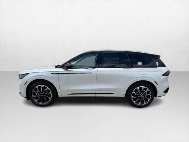 new 2025 Lincoln Nautilus car, priced at $69,910
