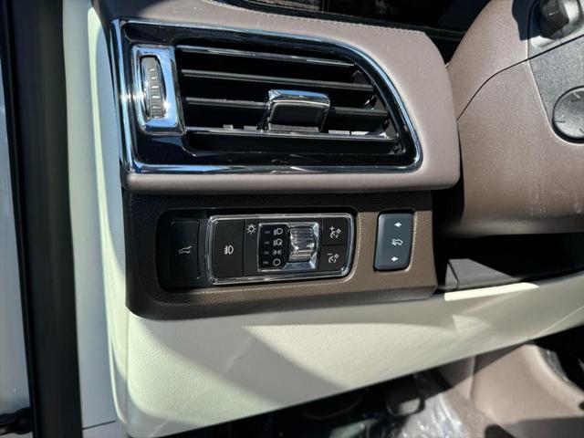 new 2024 Lincoln Navigator car, priced at $123,960