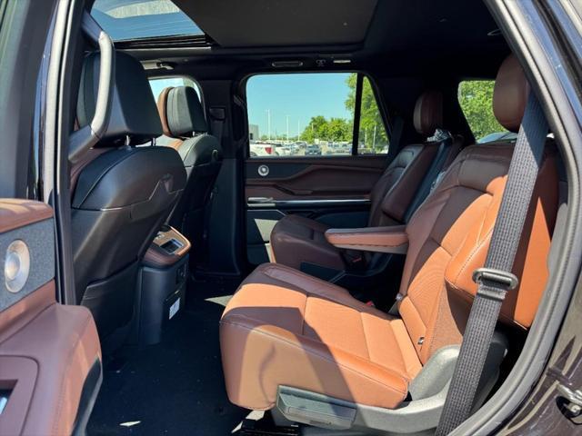 new 2025 Lincoln Navigator car, priced at $102,235