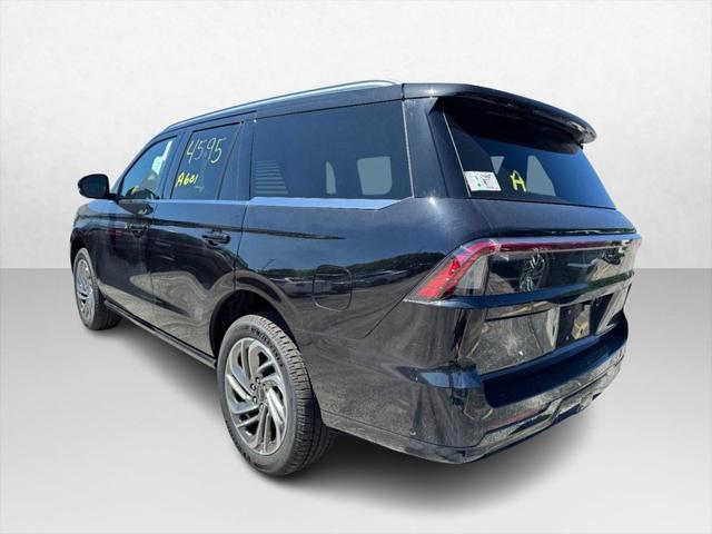 new 2025 Lincoln Navigator car, priced at $102,235