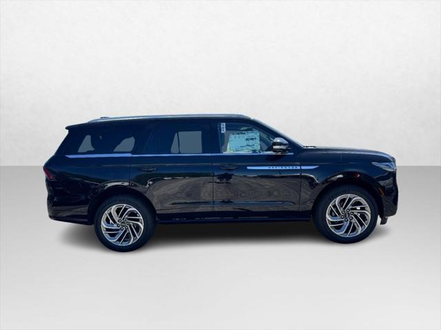 new 2025 Lincoln Navigator car, priced at $102,235