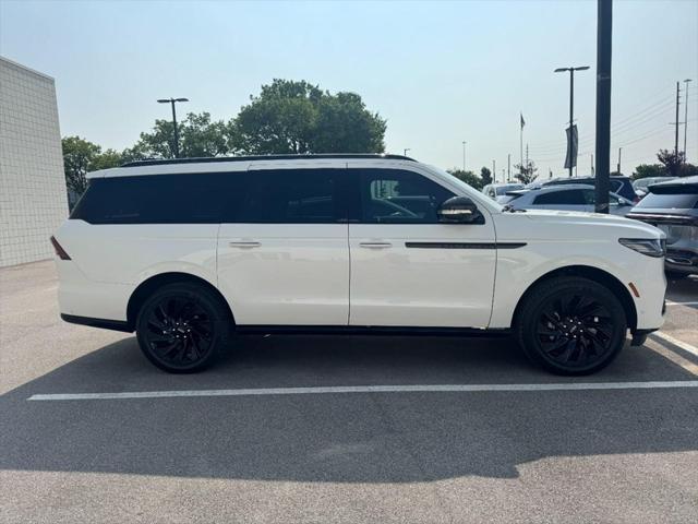 used 2025 Lincoln Navigator car