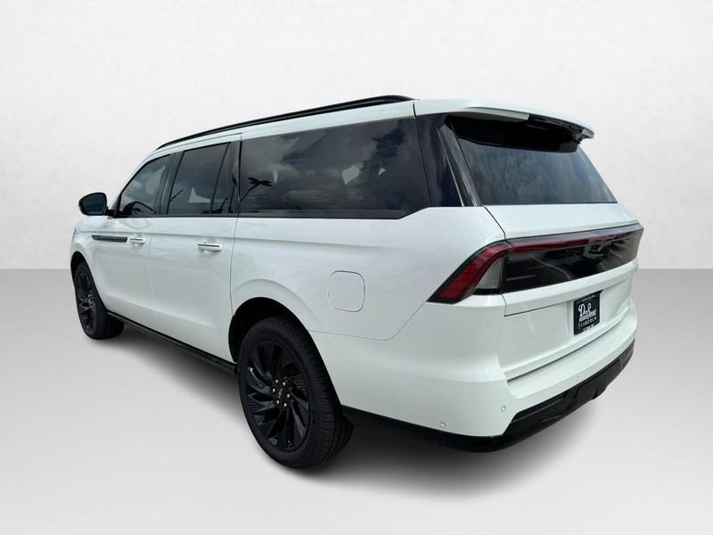 used 2025 Lincoln Navigator car, priced at $105,117