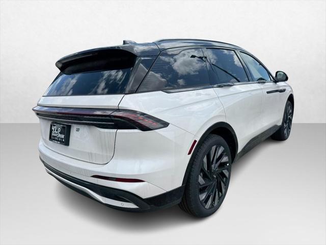 new 2025 Lincoln Nautilus car, priced at $64,230
