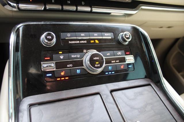 used 2019 Lincoln Navigator L car, priced at $43,000