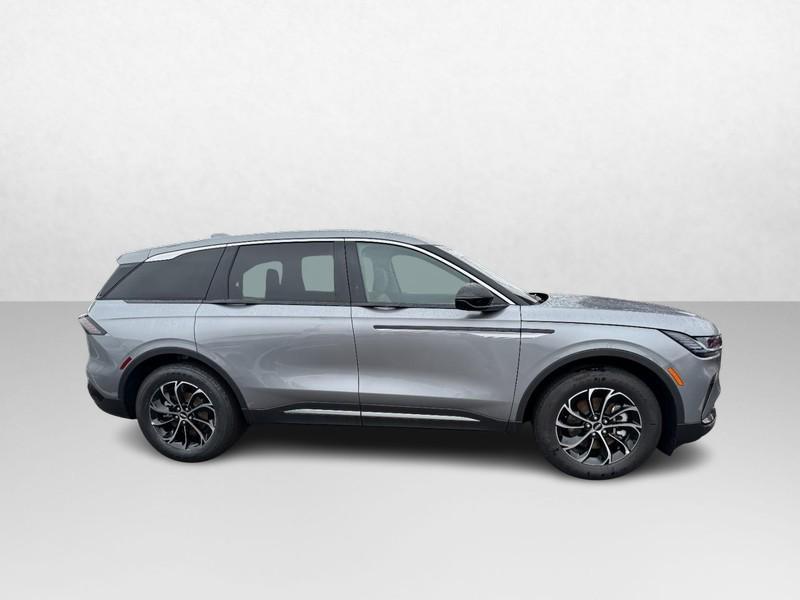 new 2025 Lincoln Nautilus car, priced at $62,544