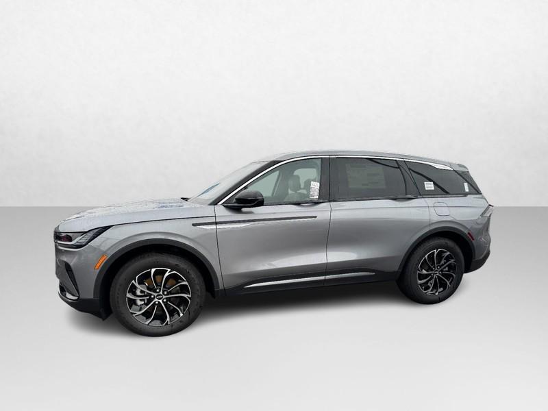 new 2025 Lincoln Nautilus car, priced at $62,544