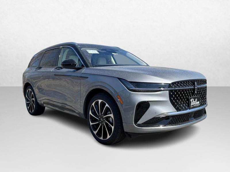 new 2025 Lincoln Nautilus car, priced at $77,395