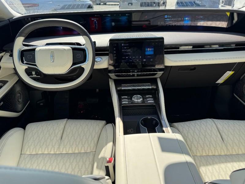 new 2025 Lincoln Nautilus car, priced at $77,395