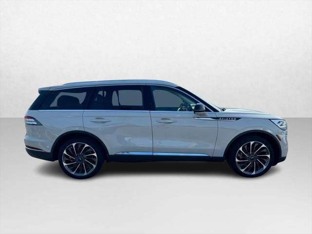 used 2020 Lincoln Aviator car, priced at $27,300