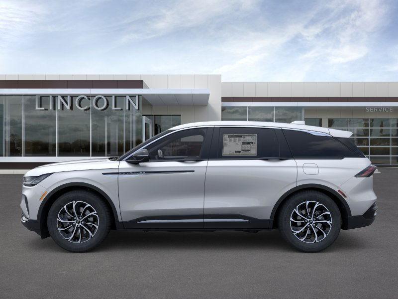 new 2025 Lincoln Nautilus car, priced at $60,570