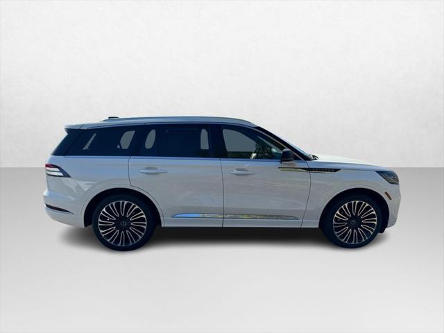 new 2025 Lincoln Aviator car, priced at $90,525