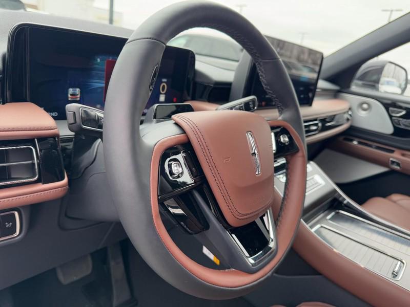 new 2025 Lincoln Aviator car, priced at $79,750